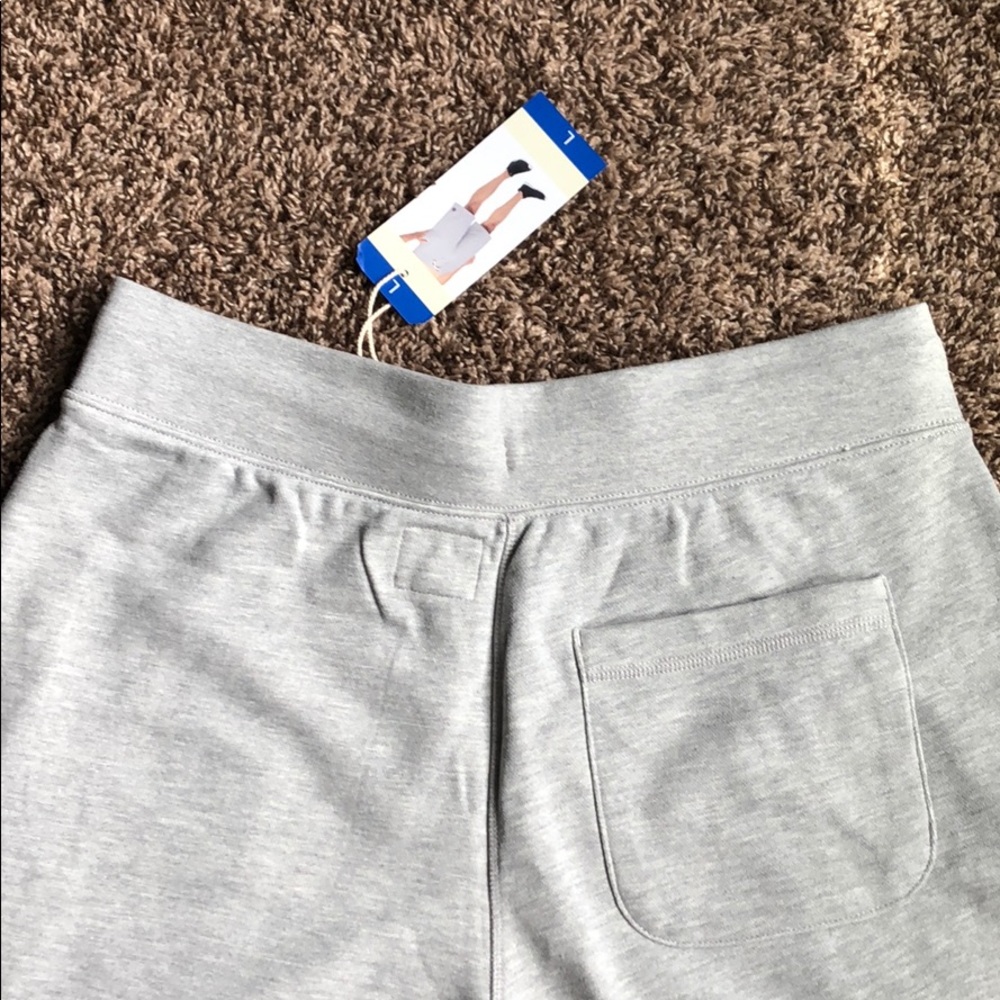 🆕 Champion Men’s L grey shorts - Picture 7 of 7